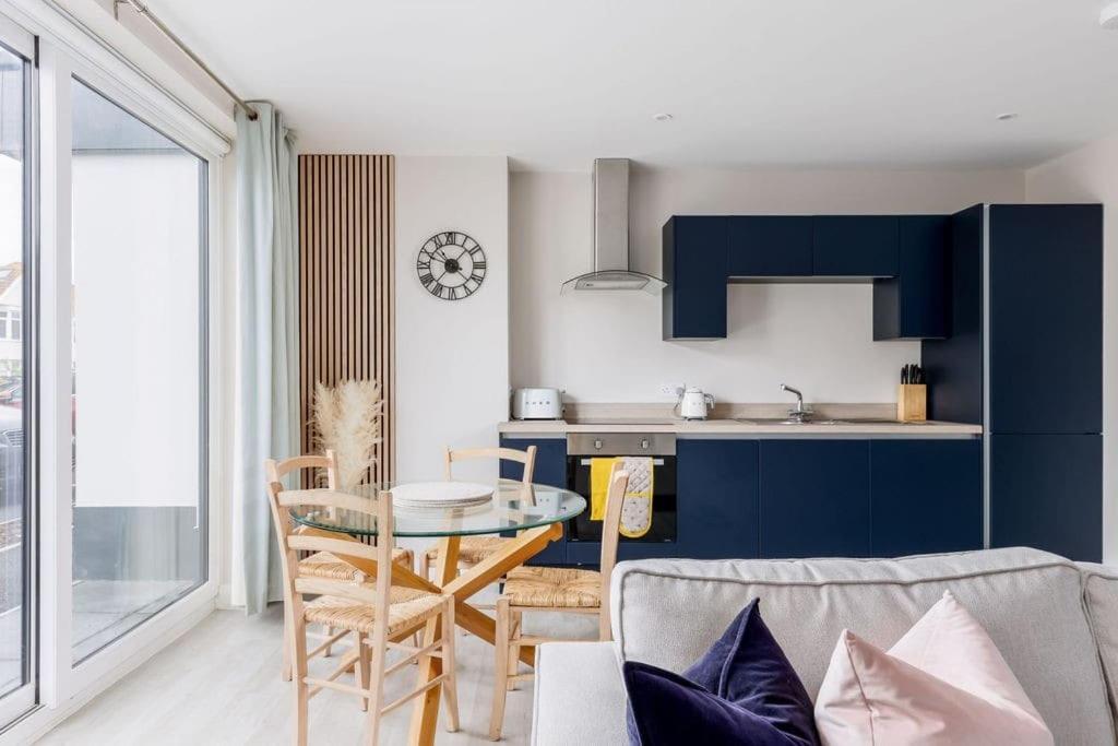 Modern 2 Bed, Cliff Top & Parking, F6 ボーンマス エクステリア 写真
