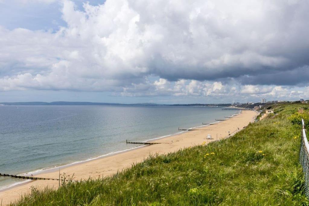 Modern 2 Bed, Cliff Top & Parking, F6 ボーンマス エクステリア 写真