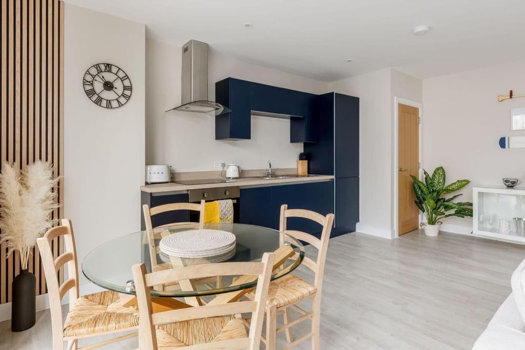 Modern 2 Bed, Cliff Top & Parking, F6 ボーンマス エクステリア 写真